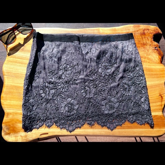 Theory Lace and Sequin Miniskirt - Picture 2 of 10